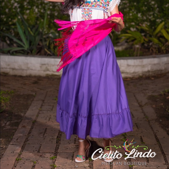 Mexican Folklorico Practice Skirt People - Picture 3 of 6